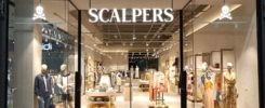 Cerpasur | Opening van de Nieuwe SCALPERS-winkel in het Winkelcentrum Área Central in Santiago de Compostela, Galicië, Spanje